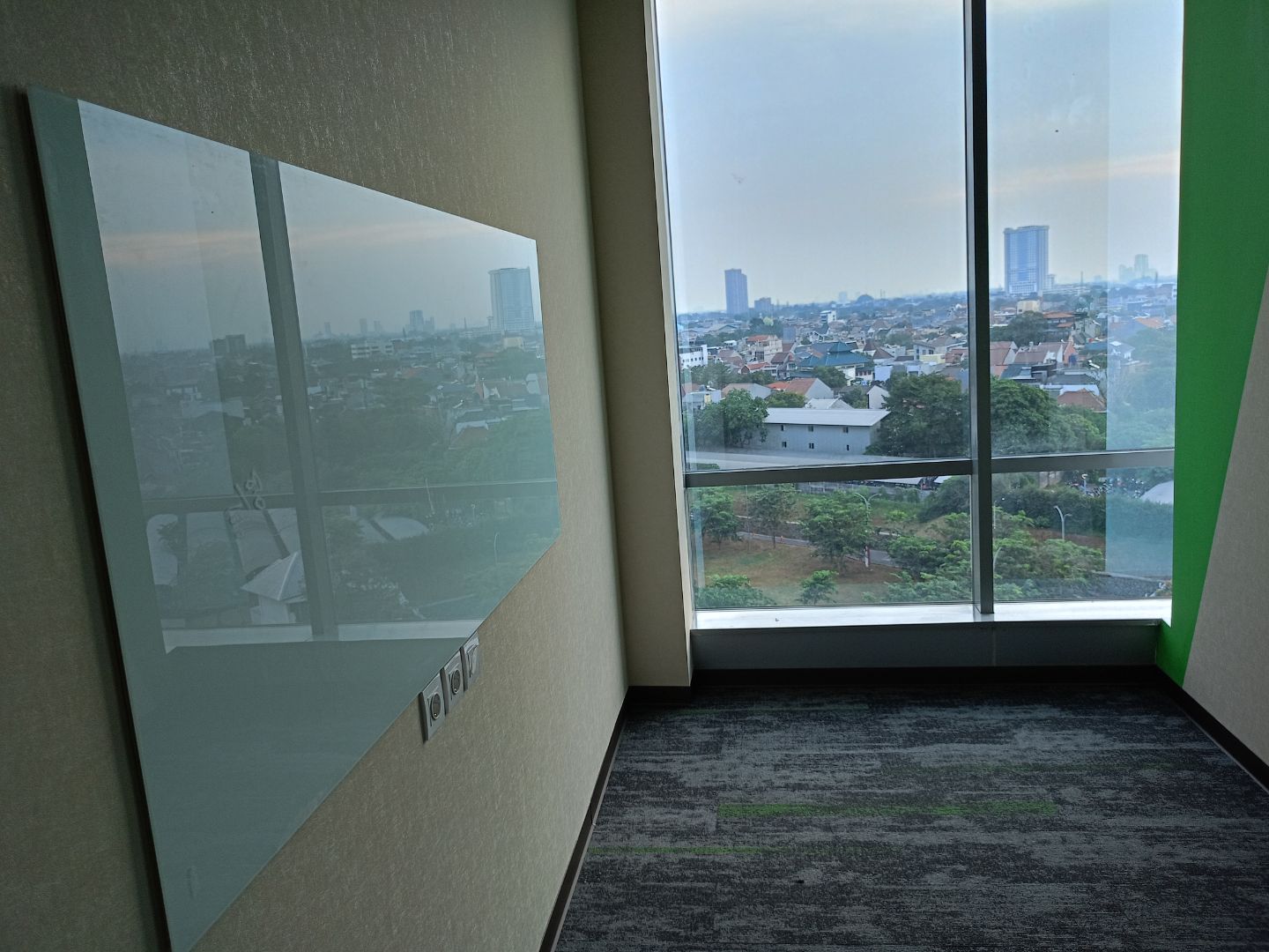 giliscorium glassboard bandung