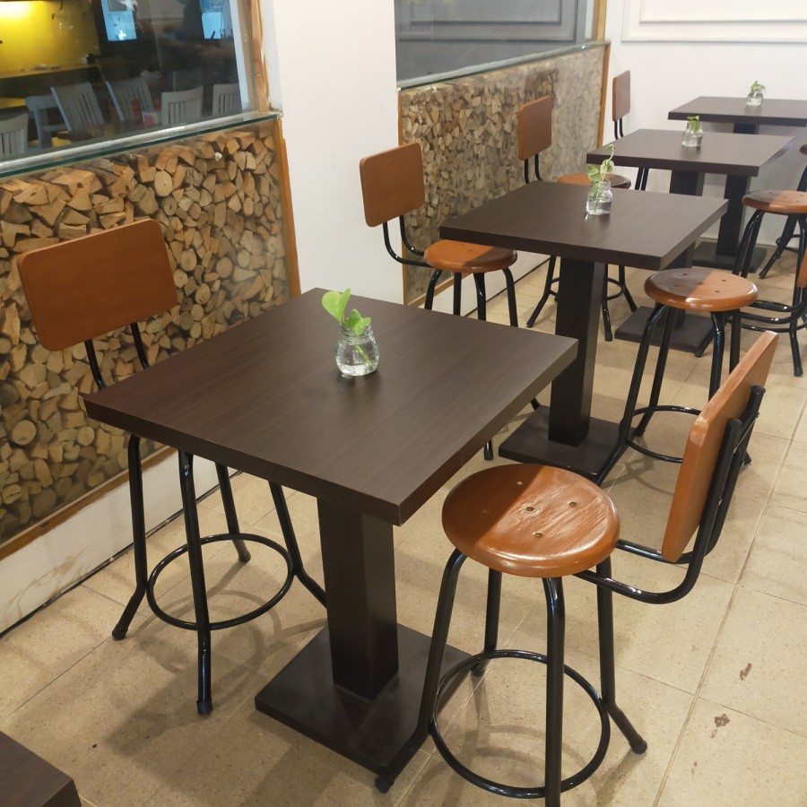 Kursi Cafe Bulat besi dengan Sandaran