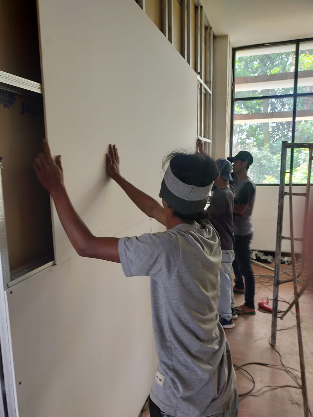 Dinding Partisi Gypsum