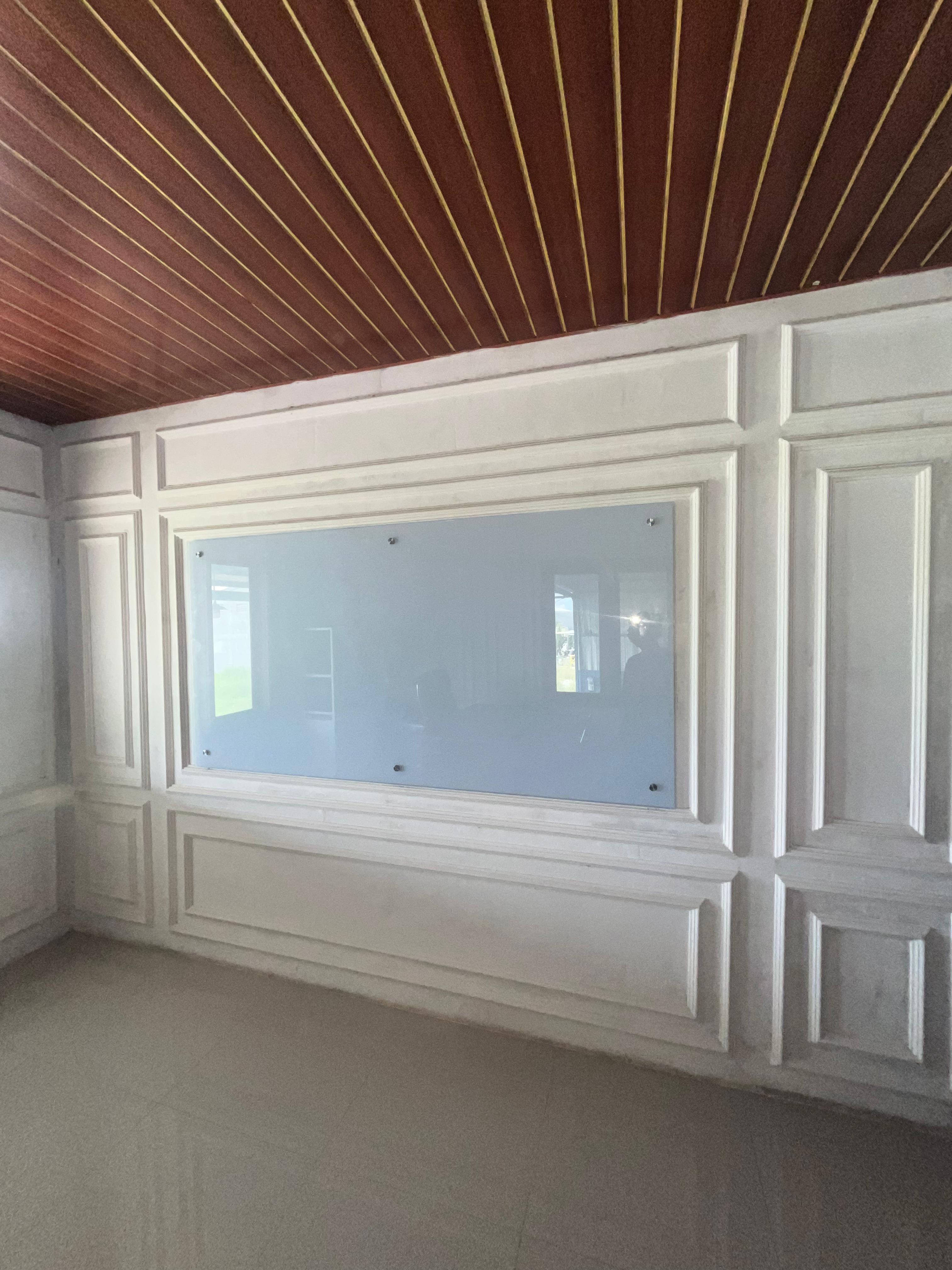 giliscorium glassboard bandung