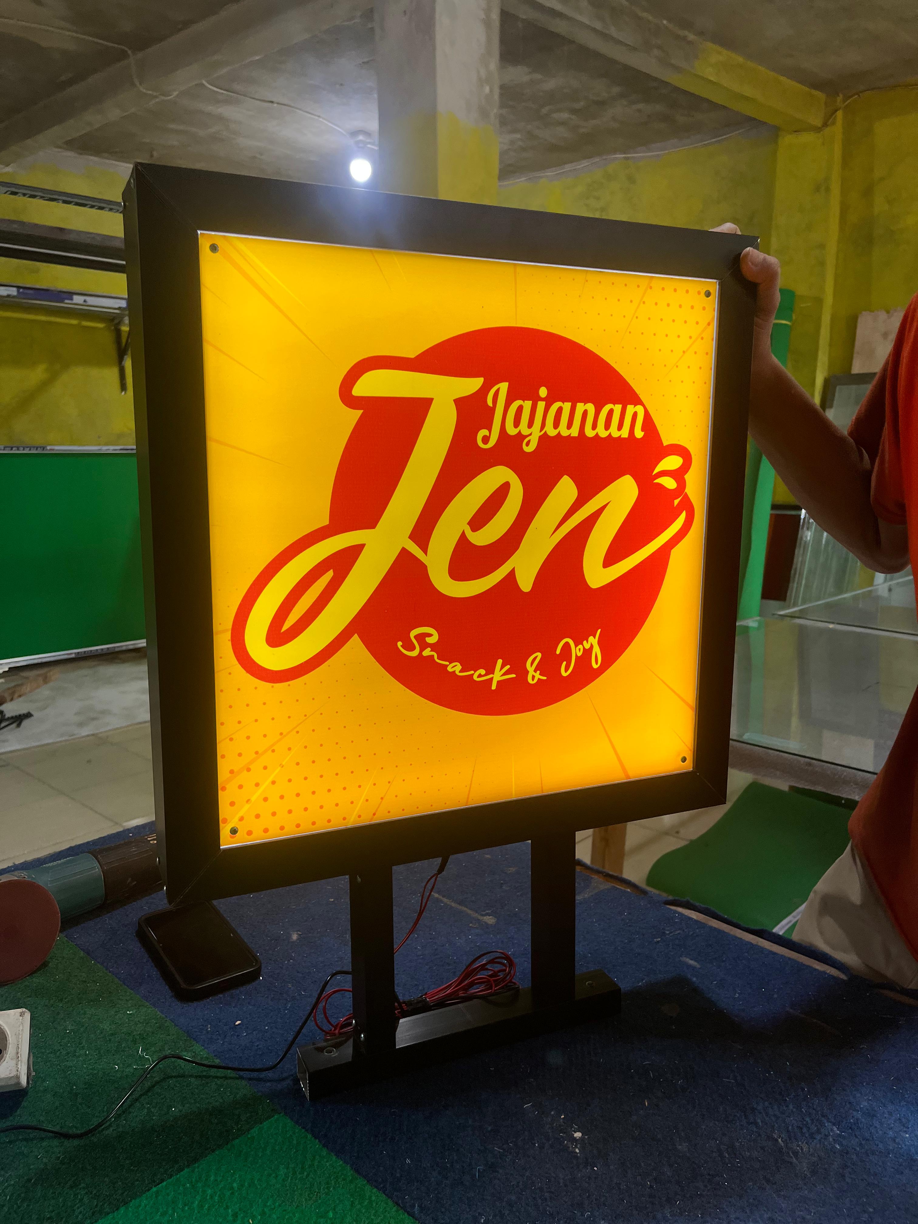 Neon Box Alumunium 45x45  2 muka