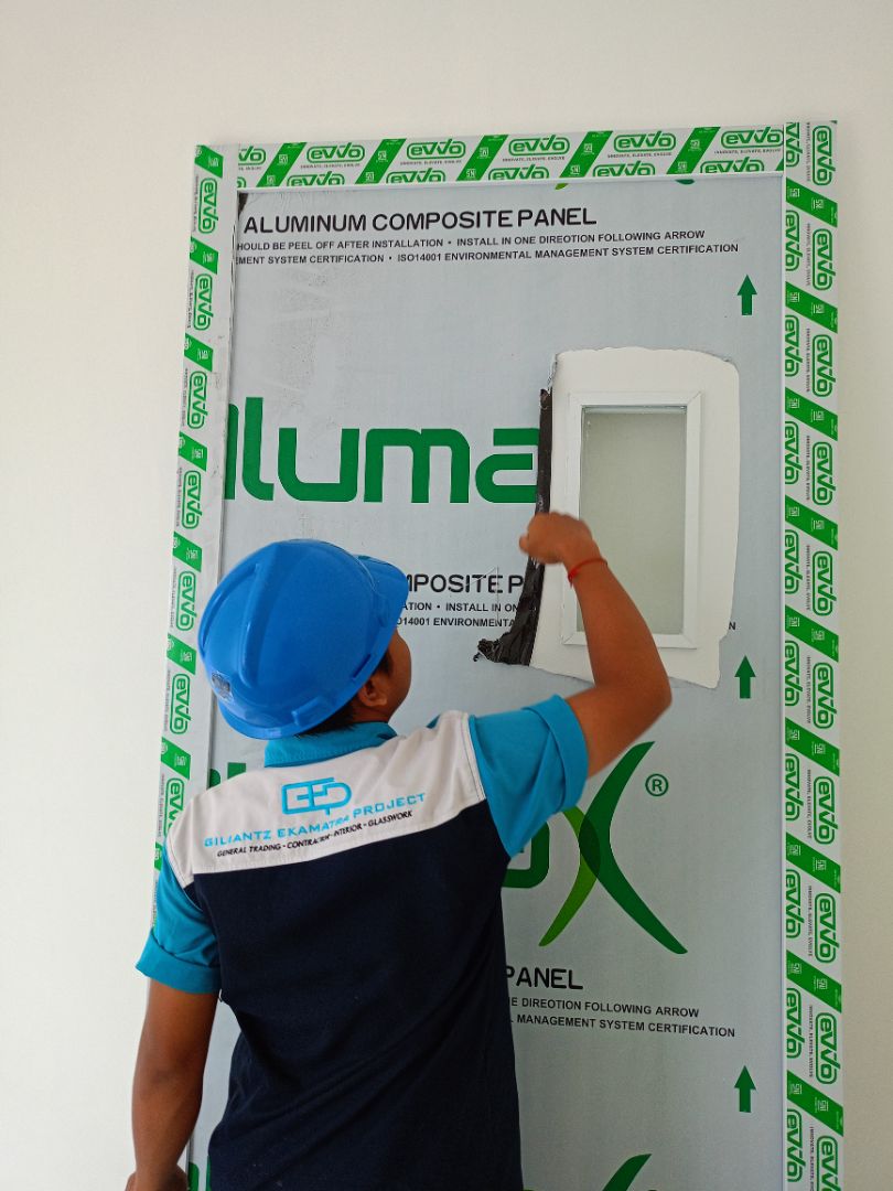 Pengadaan Dan Pemasangan Pintu Alumunium