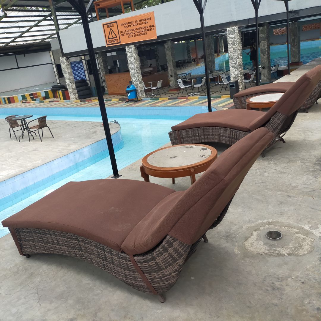 Pengadaan 40 Unit Sunbed Rotan Lounger Sintetis Grand Arsilia Hotel Bandung